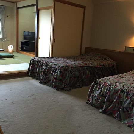 Hotel Selan 山之內 外观 照片